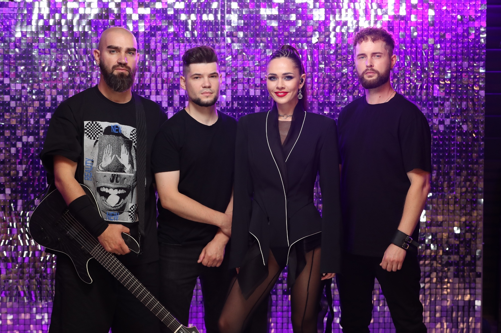 Юлія Саніна несподівано змінила амплуа: "якщо місяць-два людина мовчить - вона справді губиться"